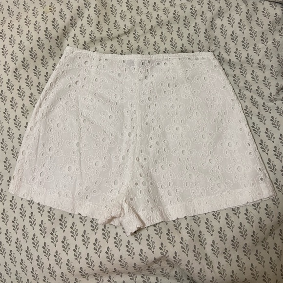 Urban Outfitters High Waisted White Lace Shorts - Picture 5 of 7
